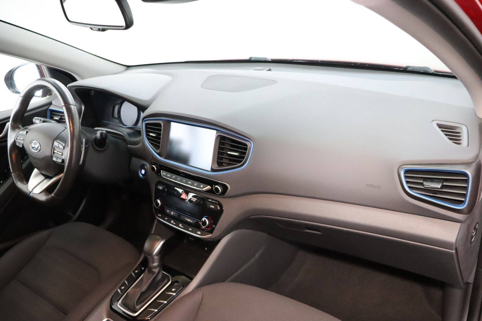 Fahrzeugabbildung Hyundai IONIQ 1.6i GDi HEV Hybrid Style