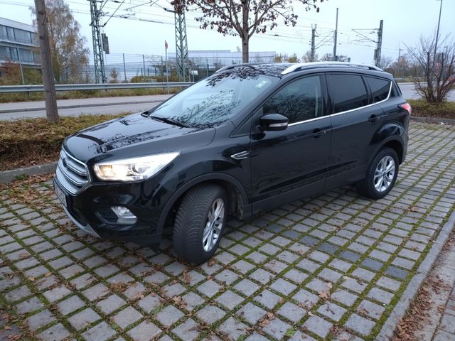 Ford Kuga 2,0 TDCi 4x4 132kW Titanium PowerShift ...