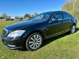 Mercedes-Benz S 350 S Limousine CGI BE - Mercedes-Benz S 350 mit Benzin-Antrieb: Automatik