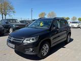 Volkswagen Tiguan Track & Field 4Motion 2.0 TSI - Volkswagen Tiguan: Field Track