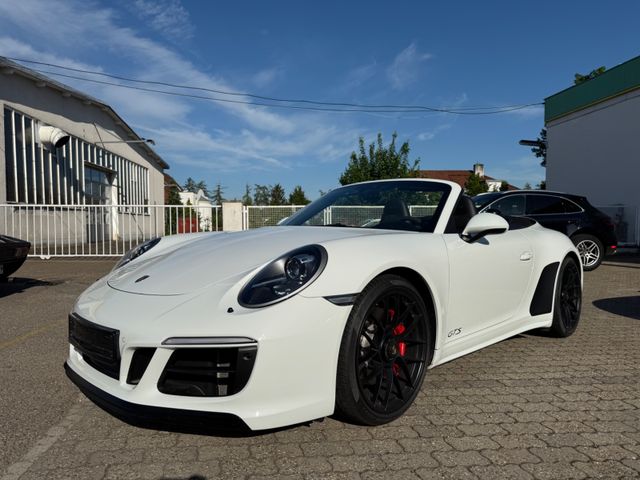 Porsche 911 Carrera GTS Cabriolet