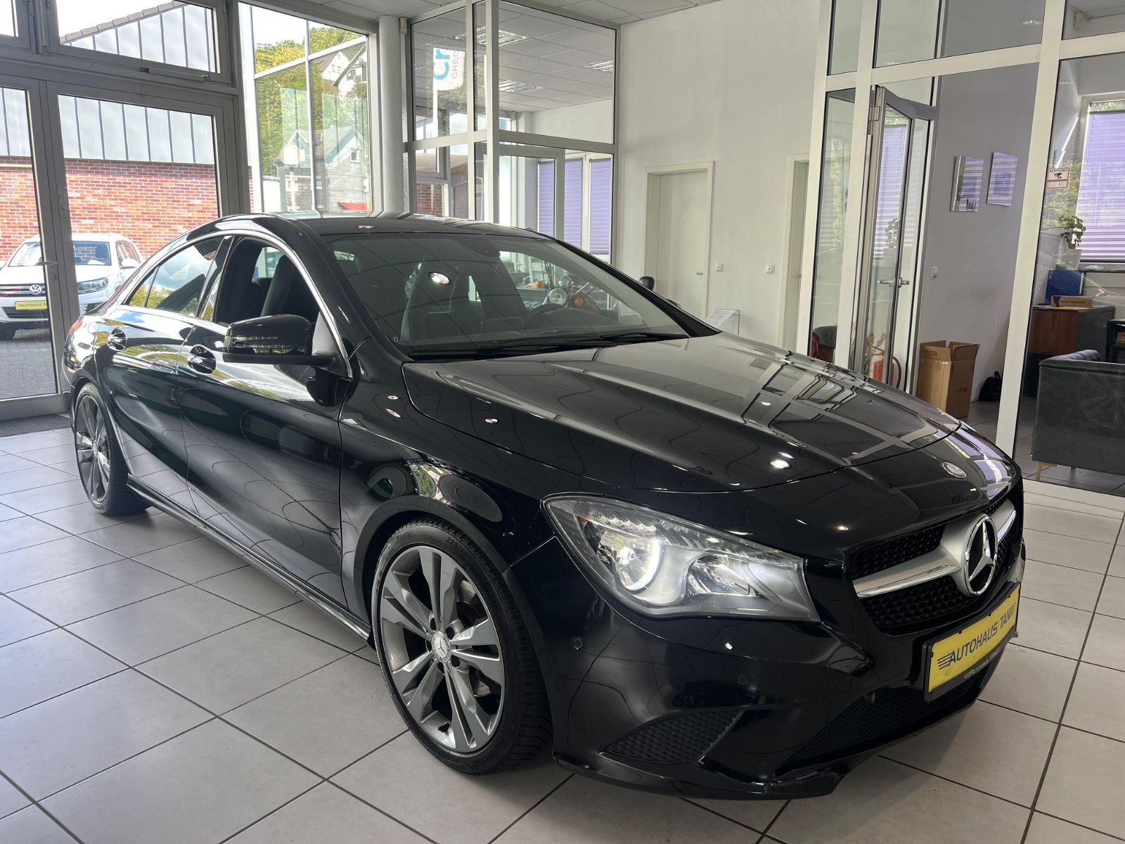 Fahrzeugabbildung Mercedes-Benz CLA 200 Sport* NUR 51.021Km* 2.HAND* SPORT LINE