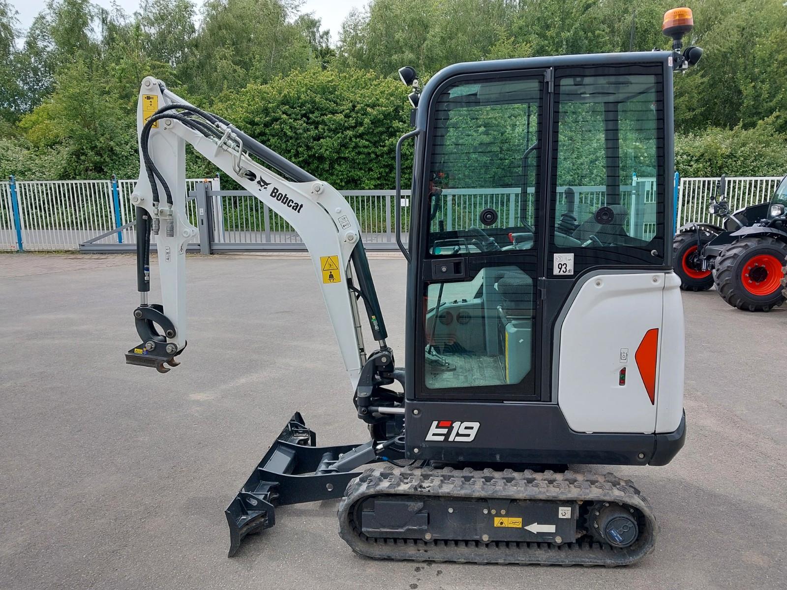 Bobcat E19
