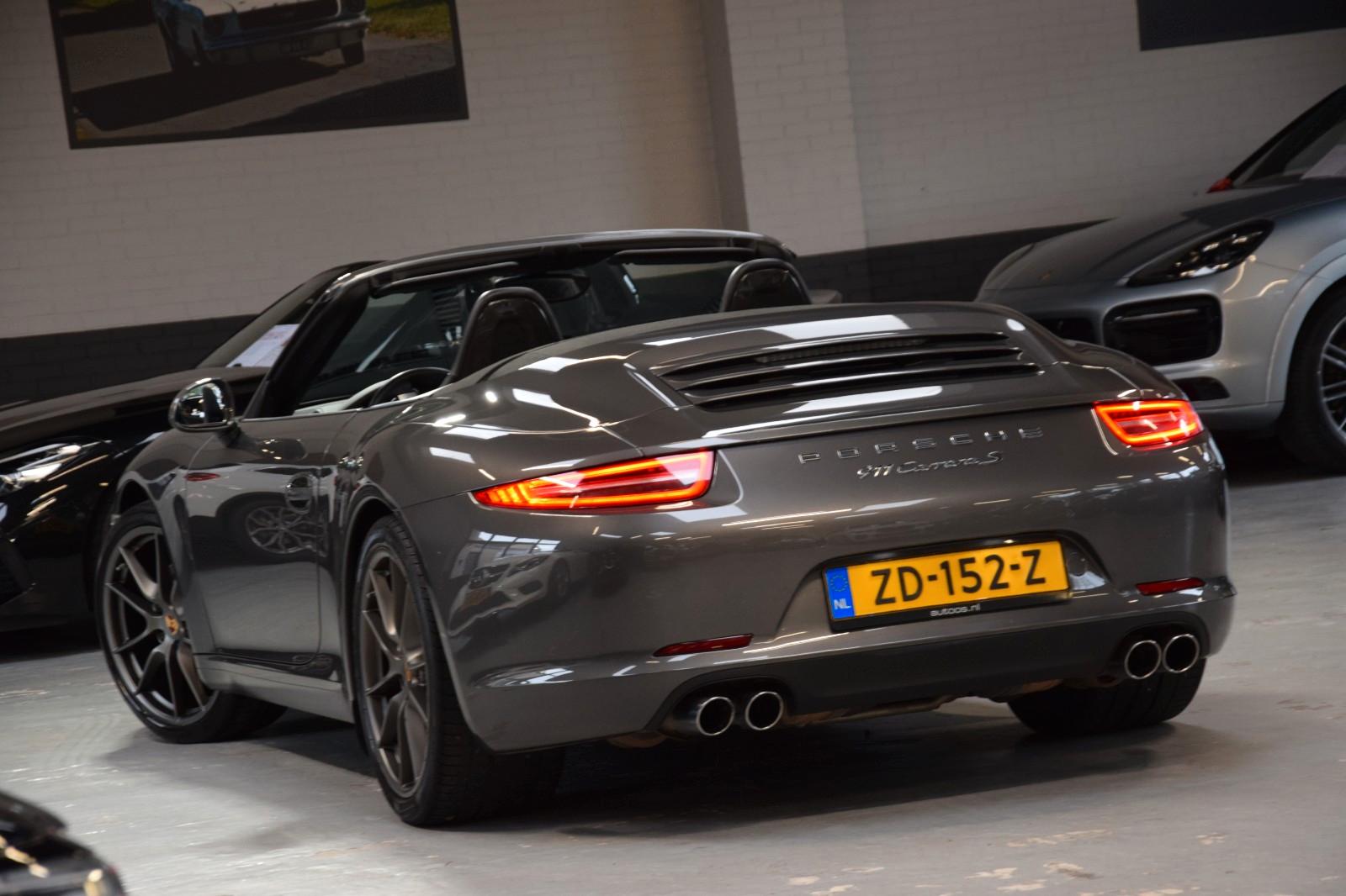 Porsche 991 911 3.8 Carrera S Cabriolet Schalensitze 400
