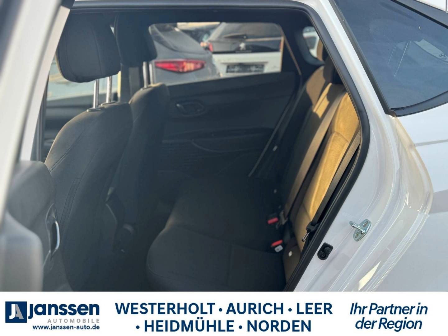 Fahrzeugabbildung Hyundai i20 Blackline,  Navi, PDC hinten, Rückfahrkamera