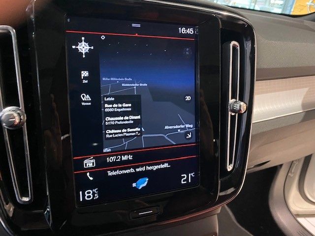 Fahrzeugabbildung Volvo XC40 Momentum Pro LED/NAVI/LEDER/PANO/360°/BLIS