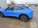 Ford Mustang Mach-E Dual-Emotor Ext Range 276kW A... - blaue Ford Mustang Mach-E