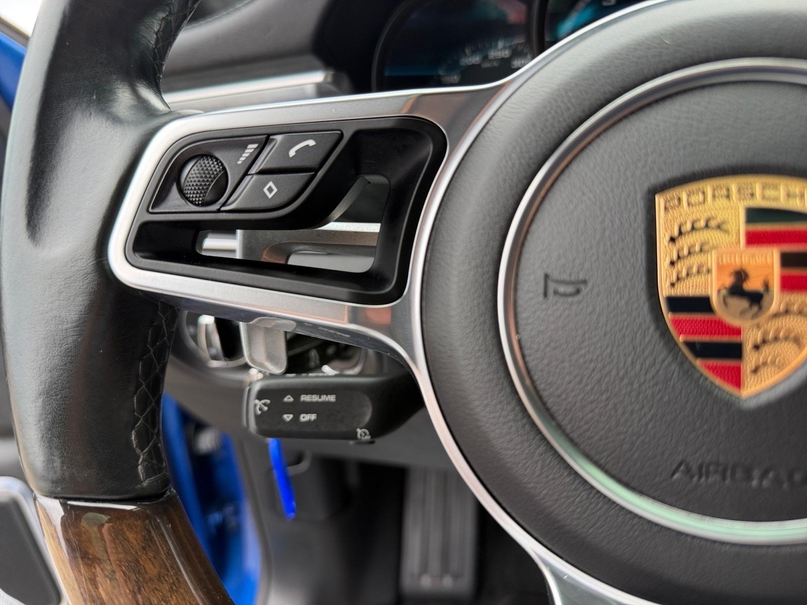 Porsche Macan Turbo Panorama Chrono 360 Kamera