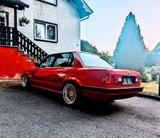 BMW 316i Limousine | EZ 01/1988 | Schiebedach | JBL  - rote BMW 316