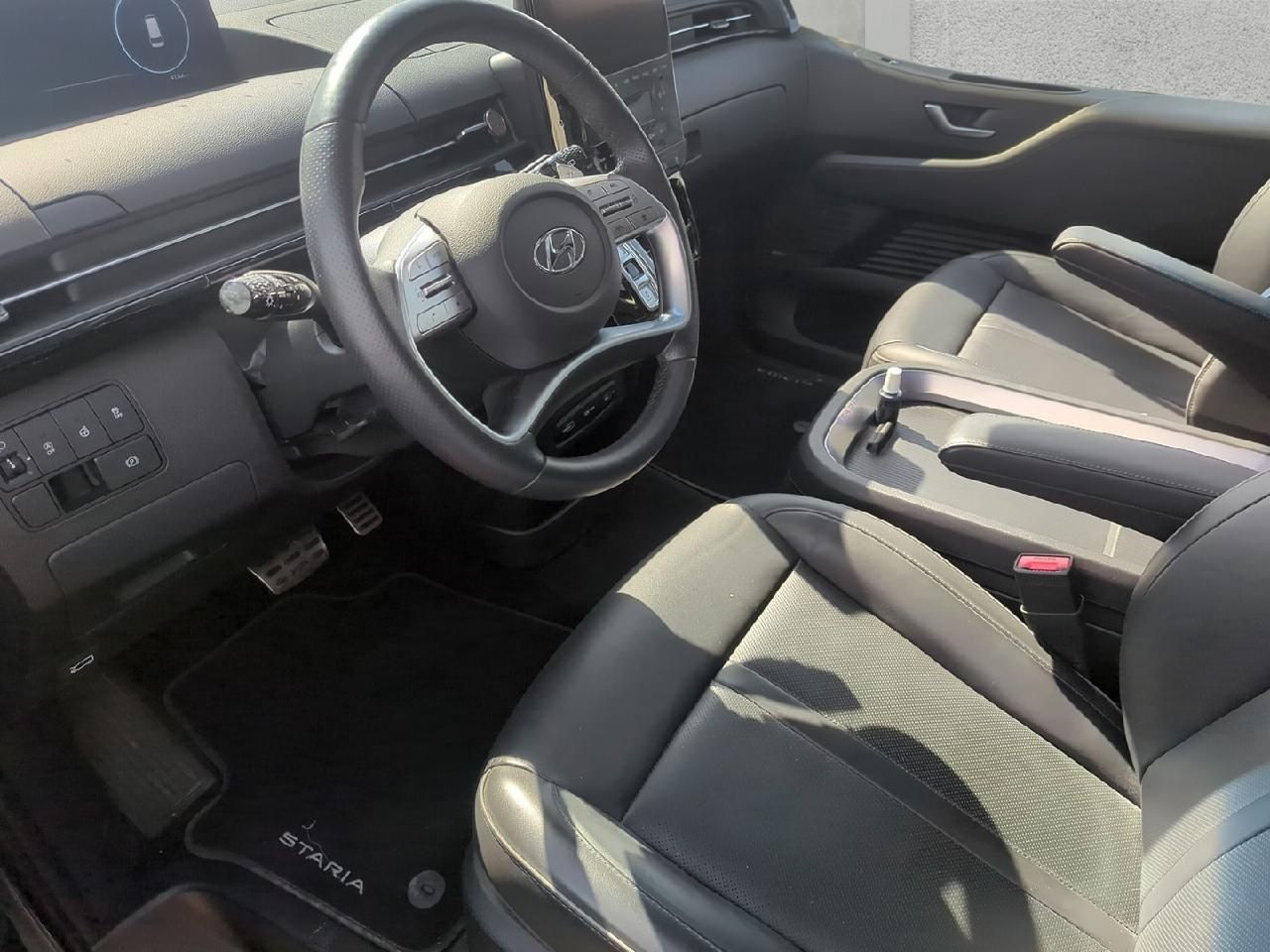 Fahrzeugabbildung Hyundai Staria
