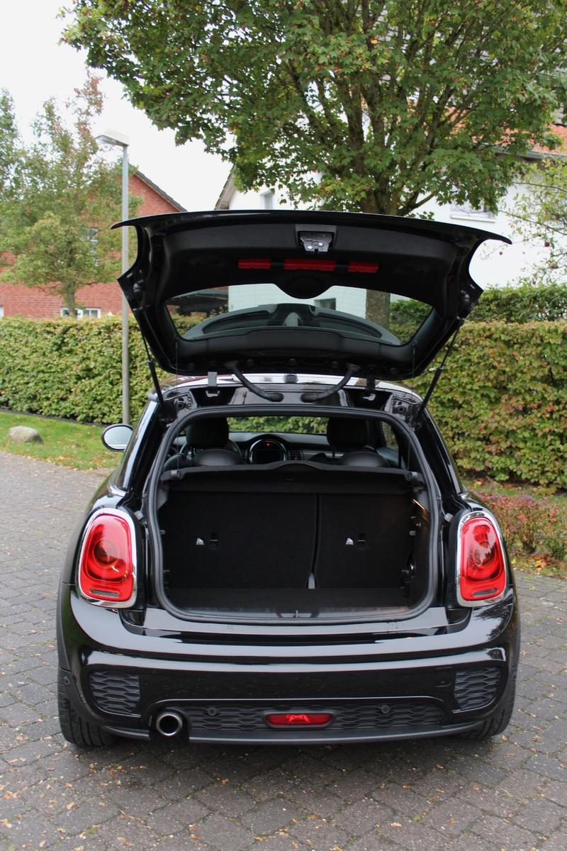 MINI VB! Cooper JCW Paket/Leder/Pano/HK Sound/Sitzhzg