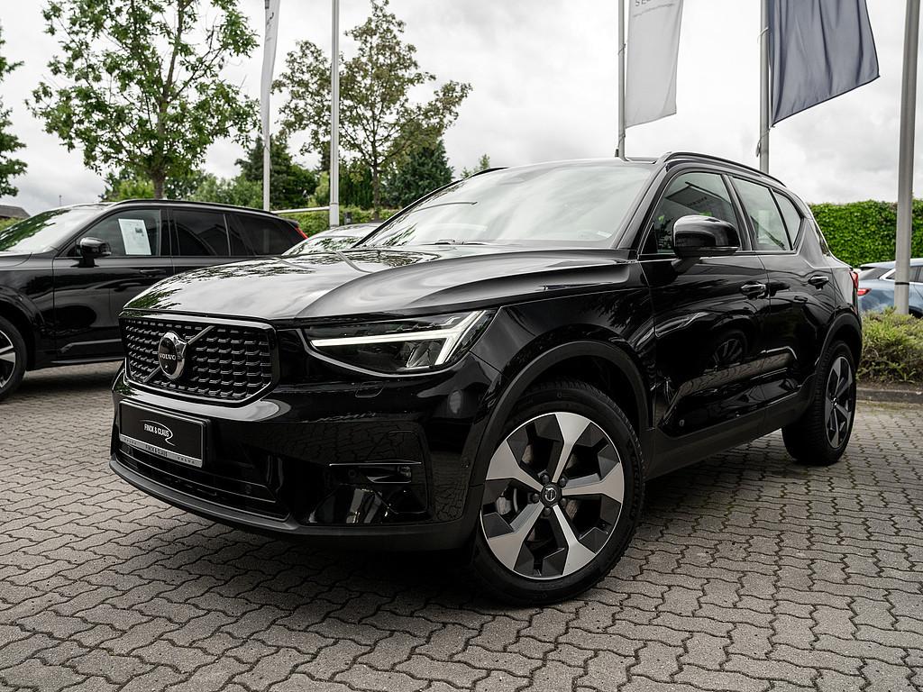 Volvo XC40 B4 Ultimate Dark AWD FACEL. LED PANO 360°