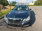 Mercedes-Benz E 350 CDI T BlueEFFICIENCY - - Mercedes-Benz E 350 in Wuppertal