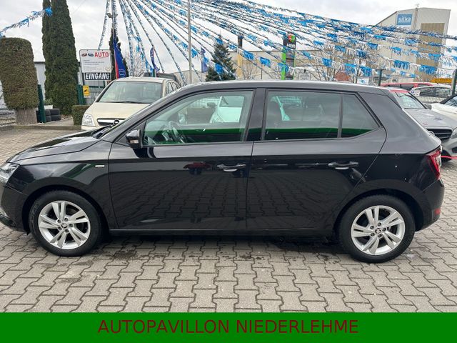 Skoda Fabia 125 BEST OF*Navi*Pano*android*Apple*S-Heft