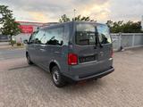 Volkswagen T6 .1 lang 8 SITZE*TEMPO*NAVI*APP*SHZ*PDC*AHK - Volkswagen T6 aus 2024