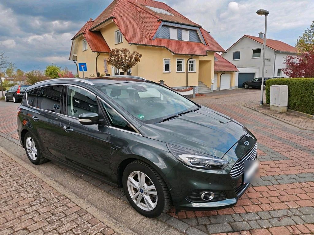 Image of Ford S-Max