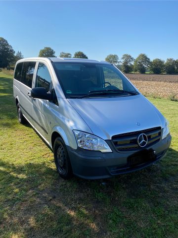 Mercedes-Benz Vito 8 Sitze Top viele Neuteile Klima Tempomat 