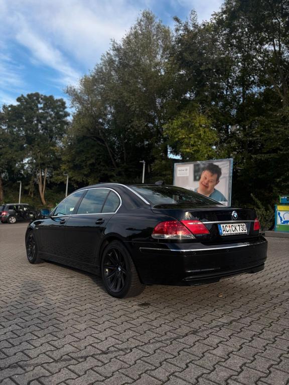 BMW 730