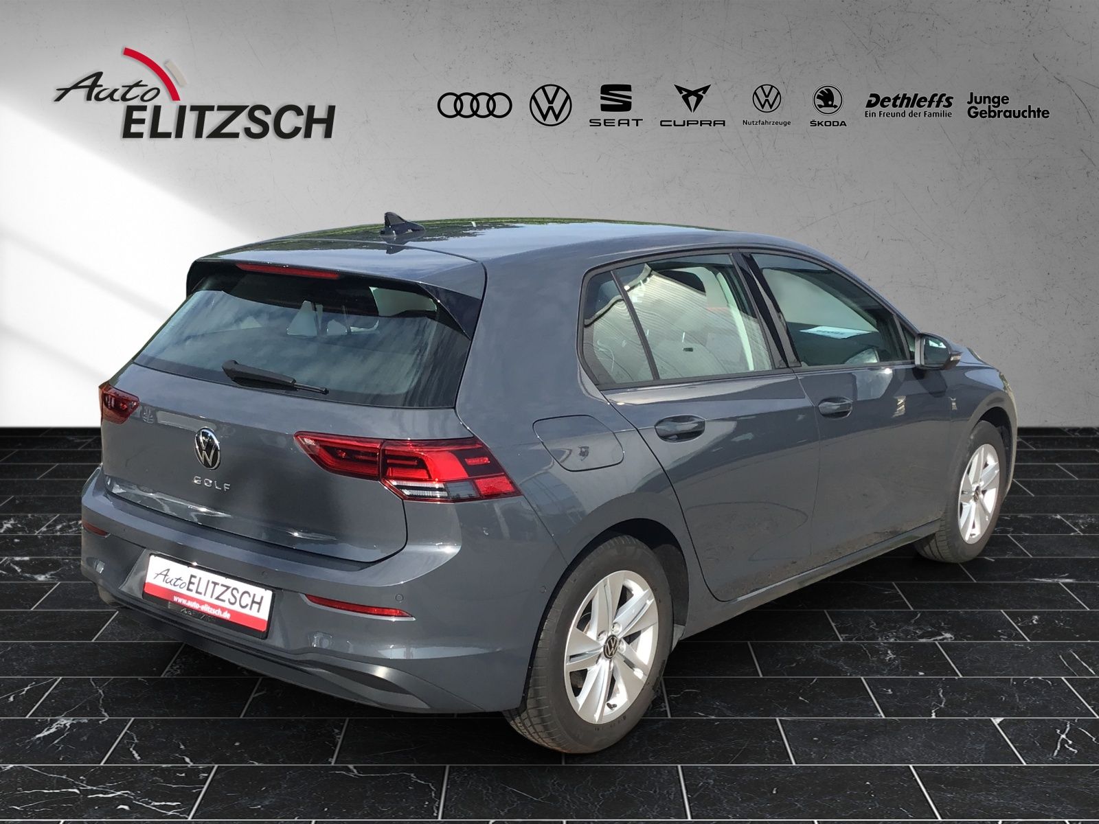 Fahrzeugabbildung Volkswagen Golf VIII TDI DSG life LED ACC NAVI CAM DAB