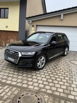 Audi SQ7 4.0 TDI quattro tiptronic - - schwarze Audi SQ7
