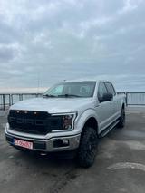 Ford F 150 - silberne Ford F 150