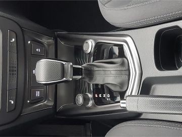 KGM Tivoli ESSENTIAL 1.5 AT NaviCarPlayRFKDABSHZ