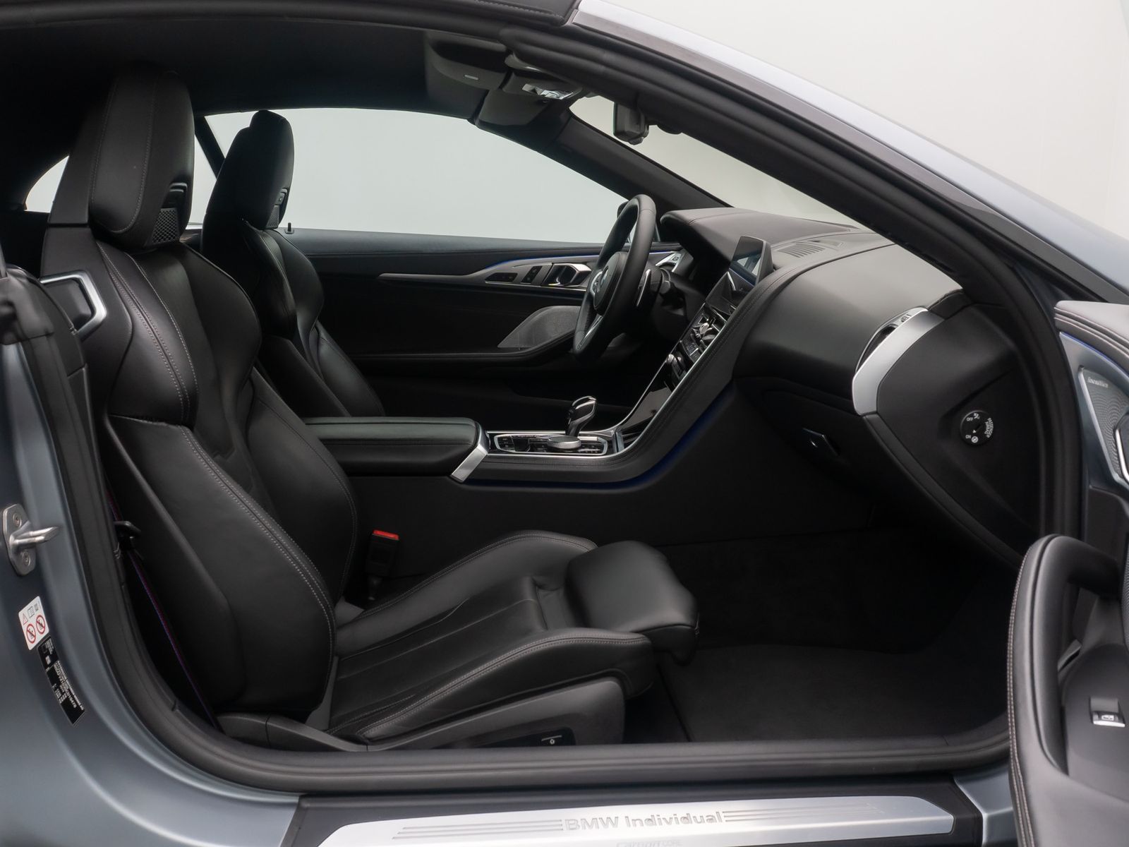 Fahrzeugabbildung BMW M850i xD Cabrio 360°B&W Laser Individual 20"Voll