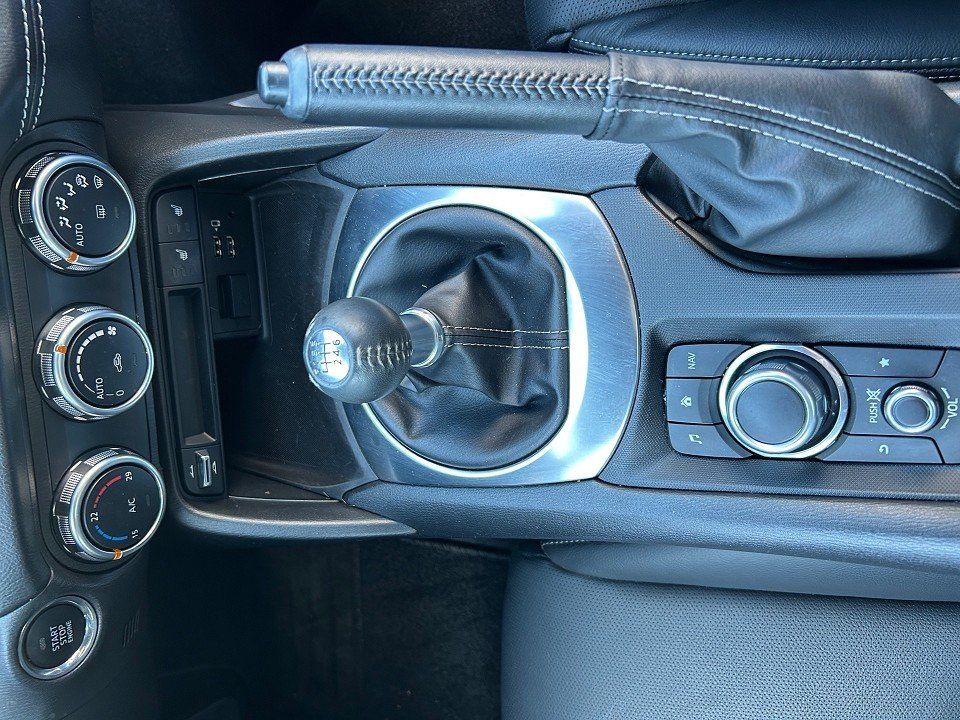 Fahrzeugabbildung Mazda MX-5 2.0i 184PS Selection ACT-P