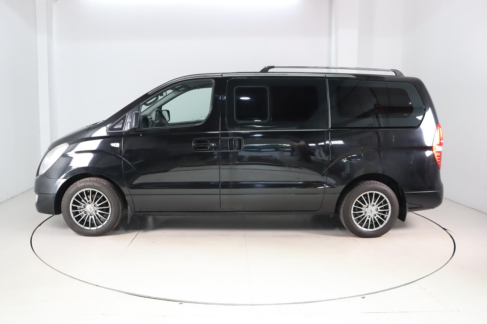 Hyundai H-1 * Standhzg. * Leder 8 Sitze * Travel