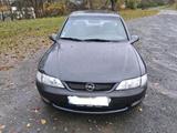 Opel vectra b 1.6 16v tüv 10/26 allwetterr... - gebrauchte Opel Vectra aus dem Jahr 1997