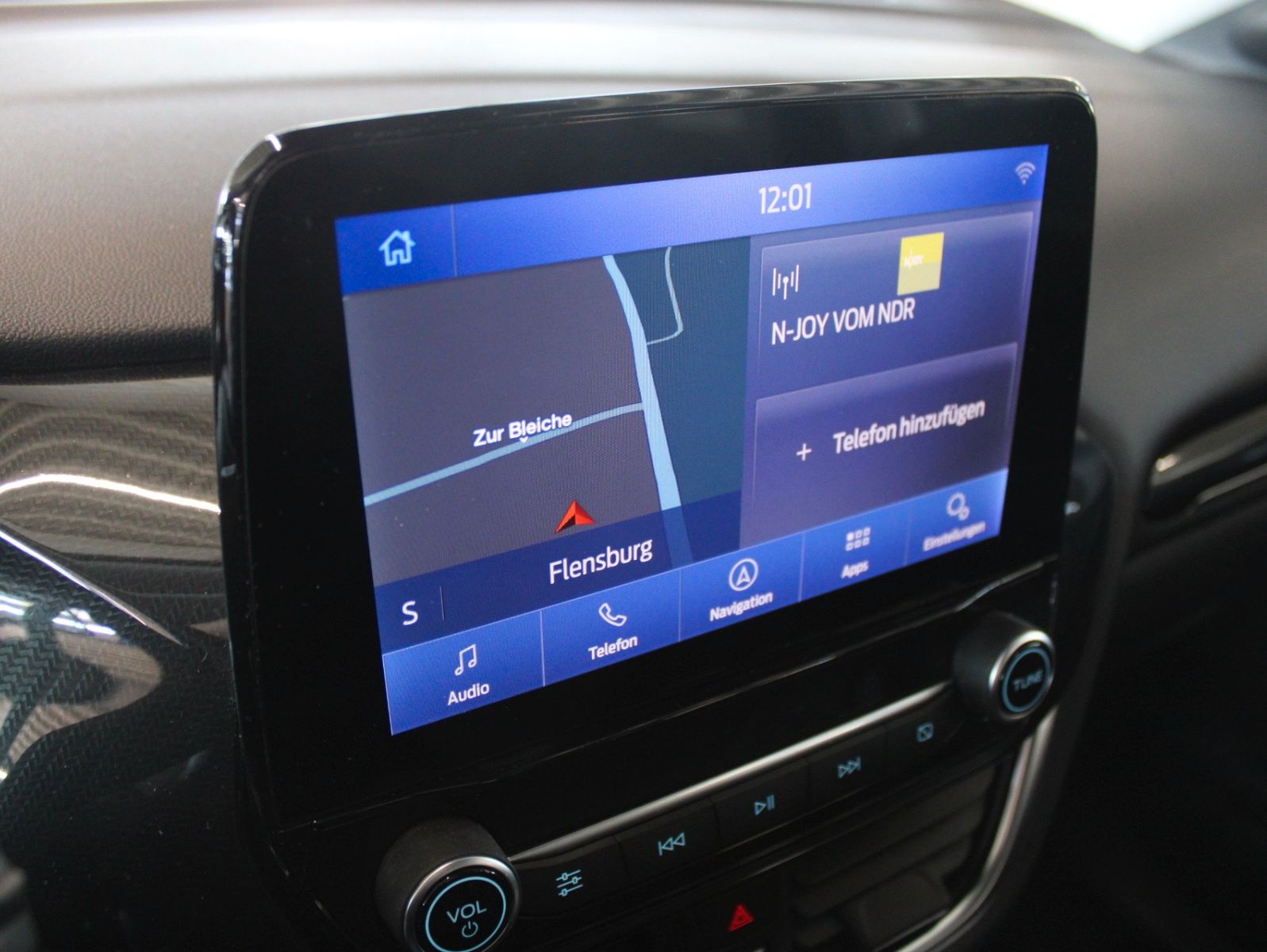 Fahrzeugabbildung Ford Puma MHEV Titanium AUTOMATIK LED NAVI WinterPak