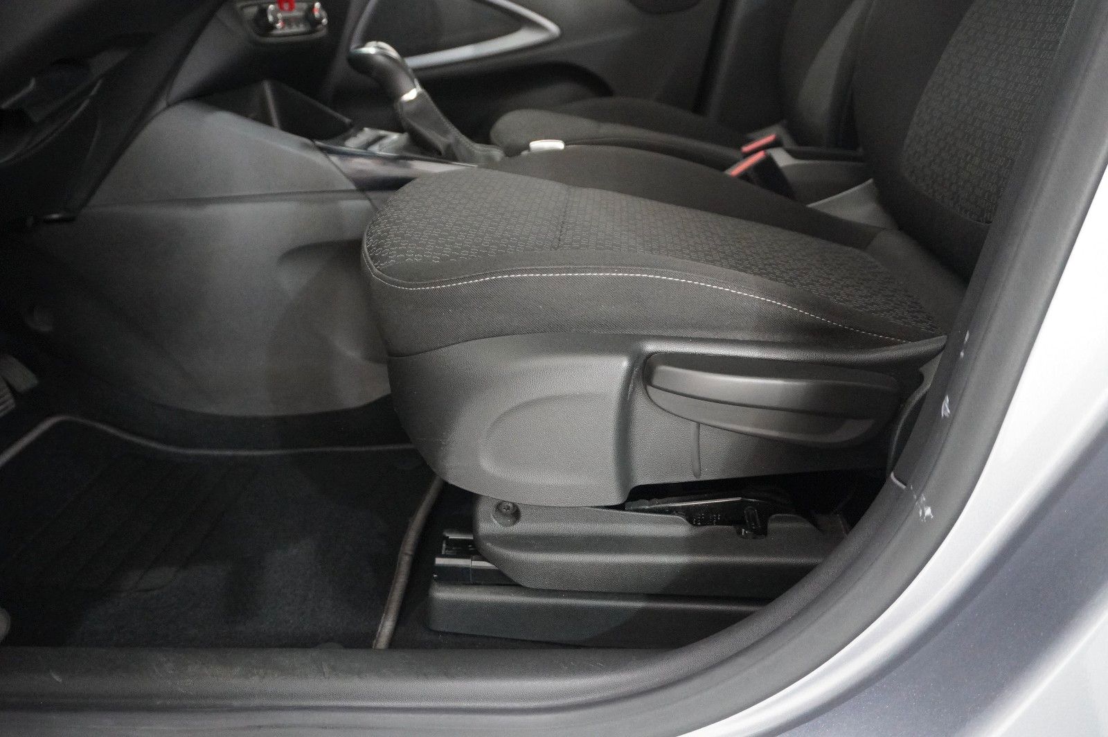 Fahrzeugabbildung Opel Crossland (X) 1.2 EDITION NAVI/LED/TEMP./DAB+