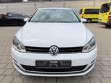 Volkswagen Golf VII Lim.*AUTOMATIK*SHZ*KLIMAAUTOMATIK*ALU - Volkswagen Gebrauchtwagen in Stuttgart