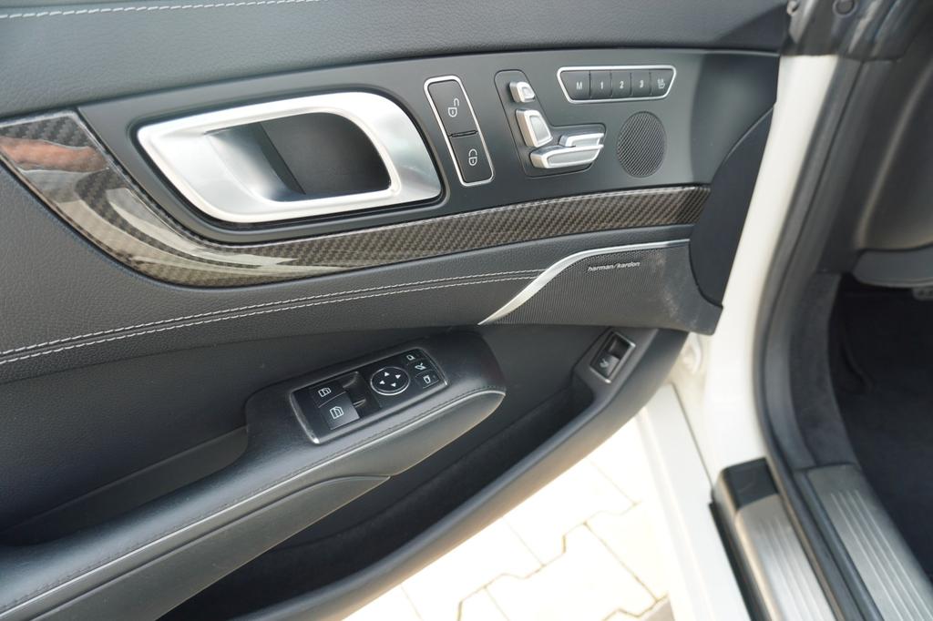 Mercedes-Benz SL 63 AMG