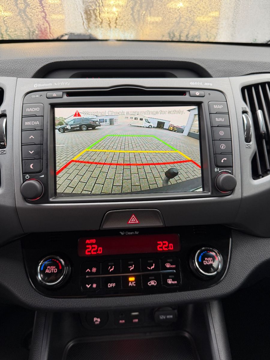 Fahrzeugabbildung Kia Sportage Spirit 2.0 2WD AT