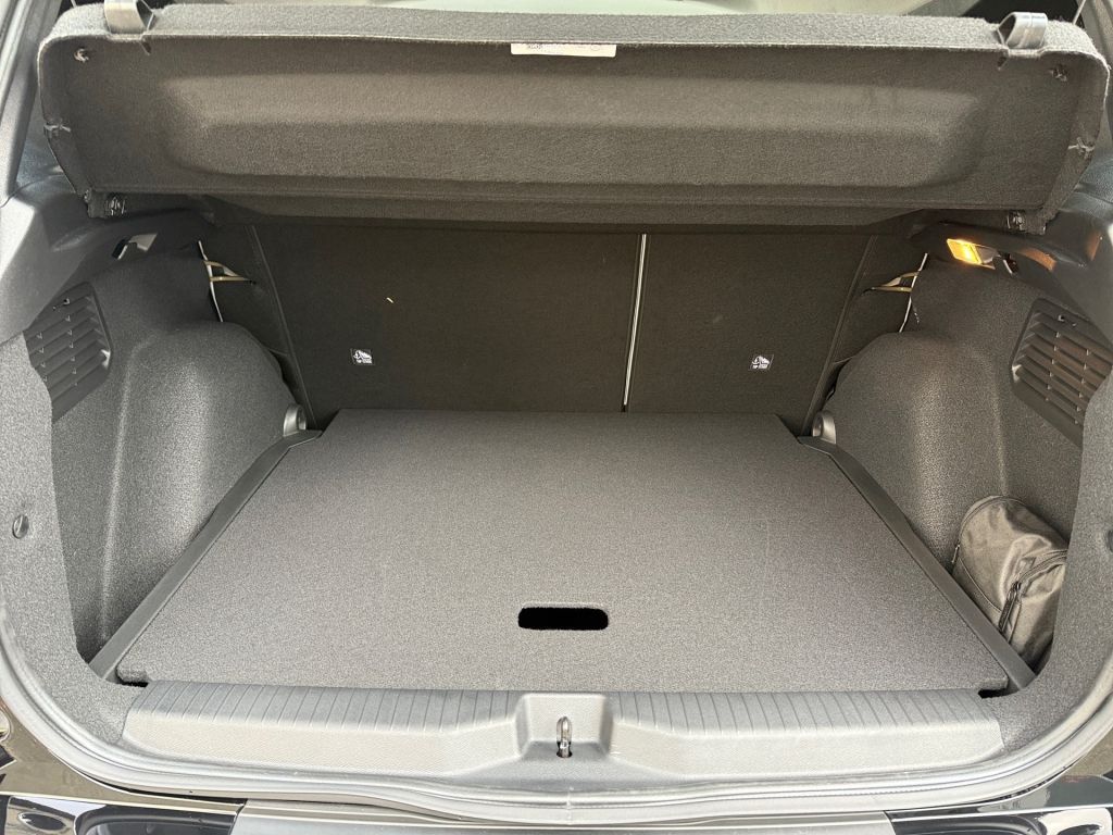 Fahrzeugabbildung Citroën C3 Aircross Turbo 100 PLUS - Winter Paket