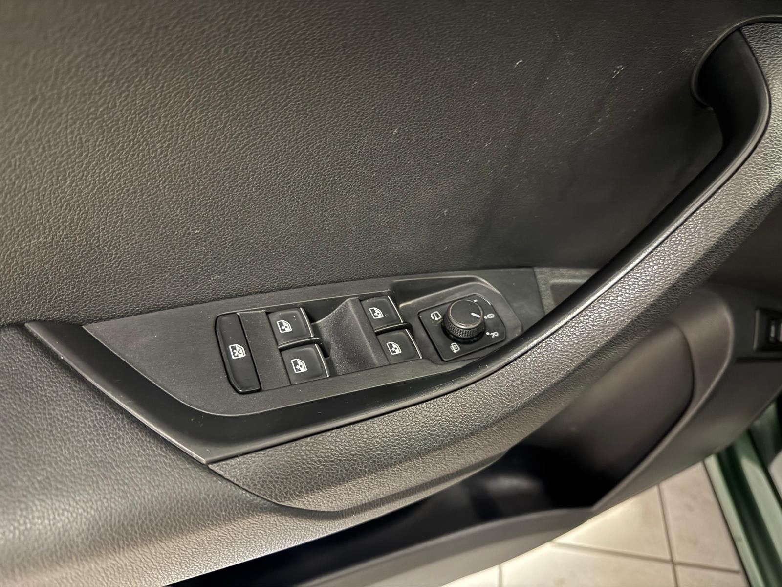 Fahrzeugabbildung SKODA Karoq Style 4x4 / AHK/ALLRAD/LED/KAMERA/LEDER