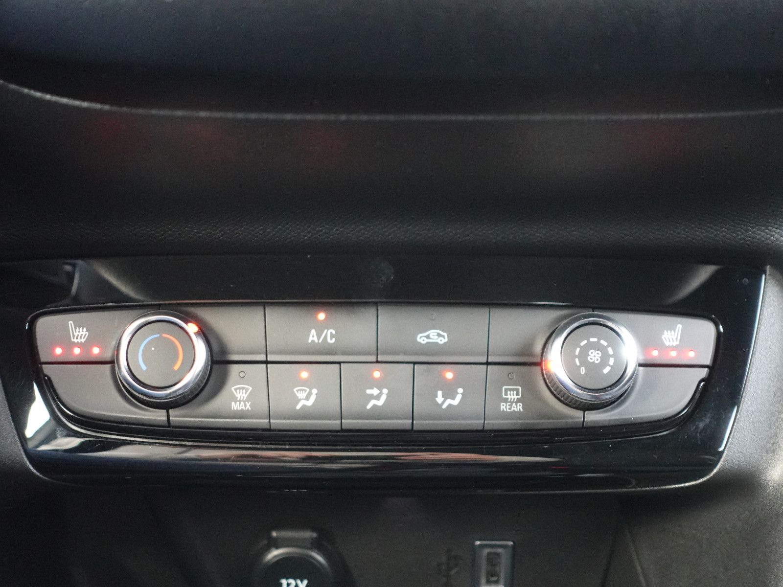 Fahrzeugabbildung Opel Corsa 1.2Turbo GS Allwetter,SHZ,LED,Kamera,DAB