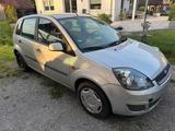 Ford Fiesta mk6 1,3l Benzin - Ford Fiesta aus 2006: 1.6