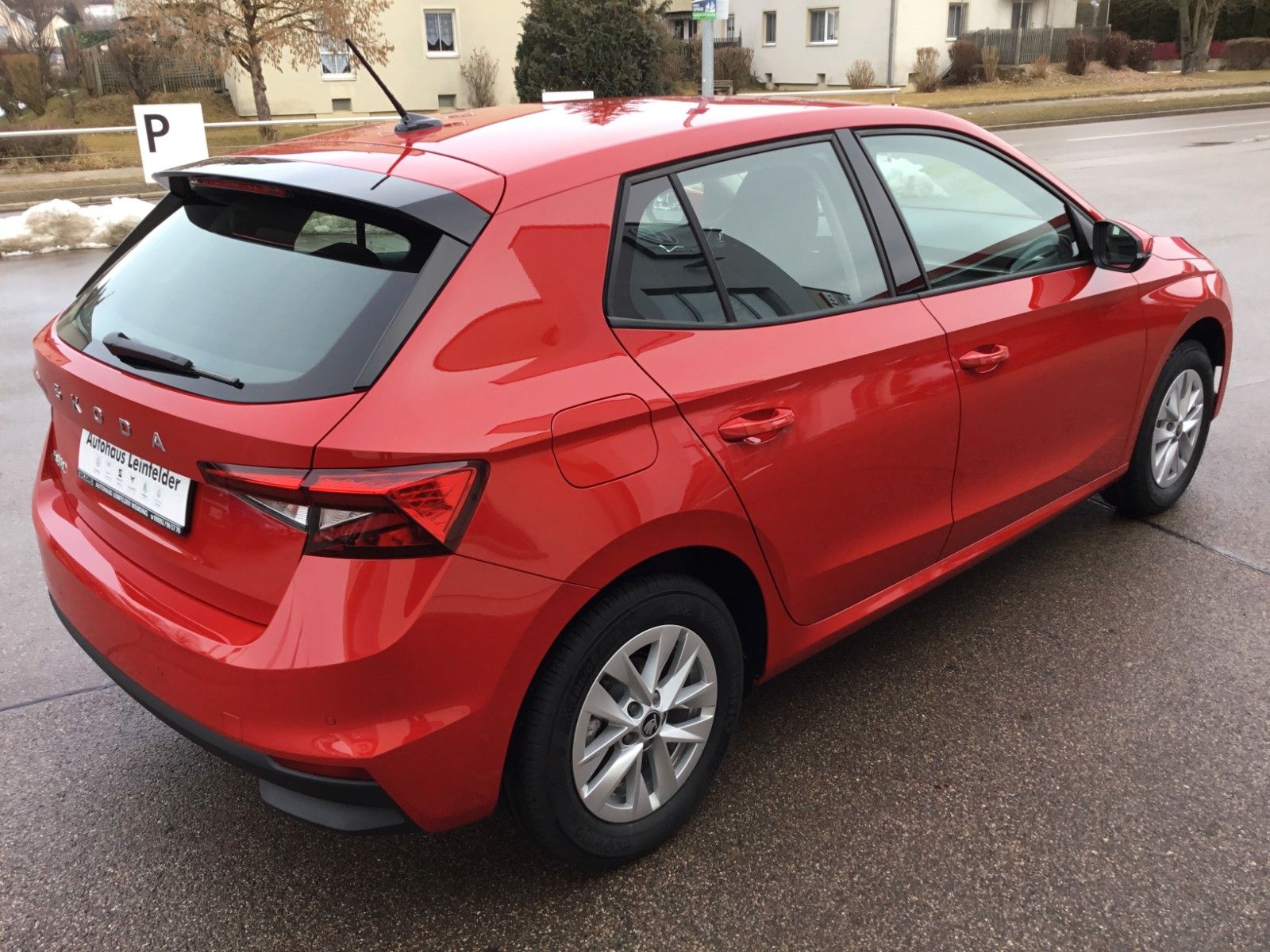 Fahrzeugabbildung SKODA Fabia 1.0l TSI DSG Selection+15"+LED+Sitzheizung