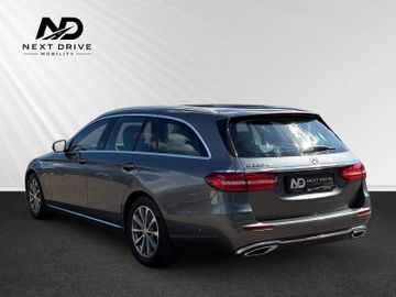 Mercedes E 220 - 3