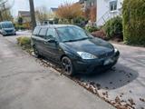 Ford Focus 1,8   Kombi - Ford Focus aus 2004: Kombi