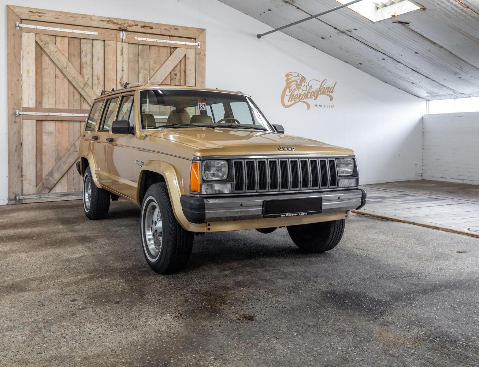 Jeep Cherokee XJ - Pioneer - Ready to go