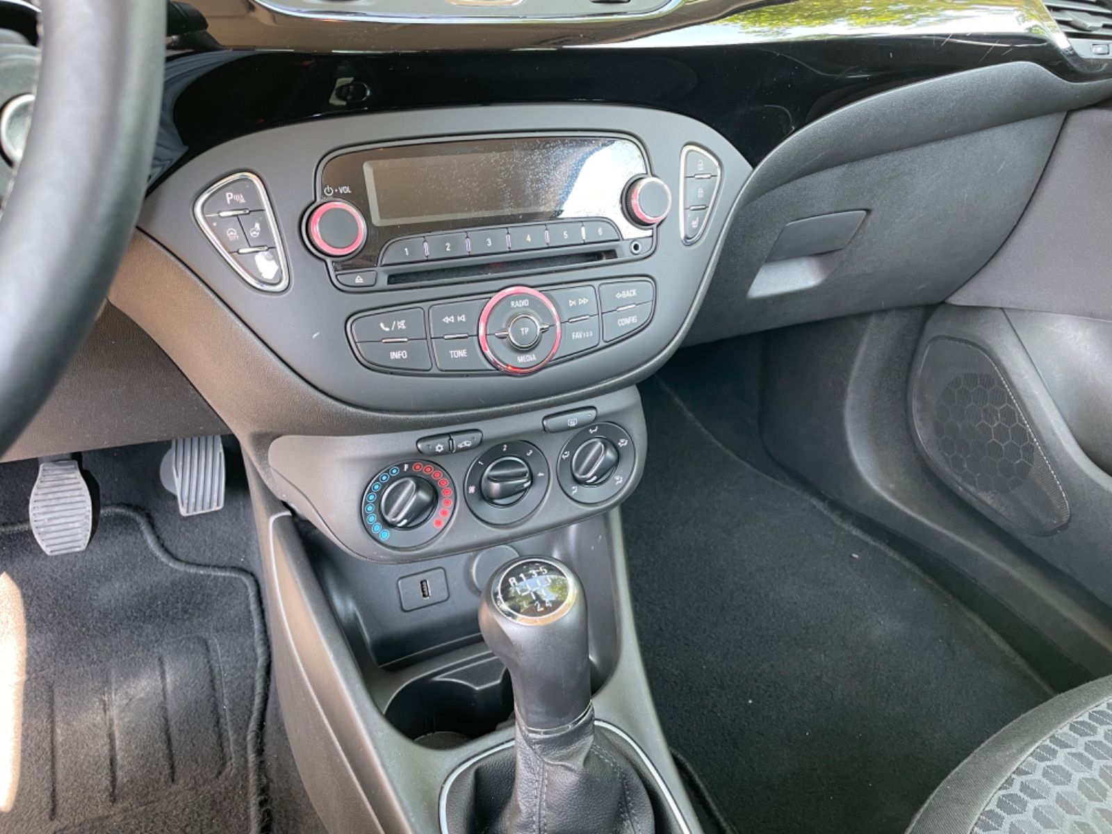 Fahrzeugabbildung Opel Corsa 1.2 E Edition*Bluetooth*Klima*SHZ*Tempomat