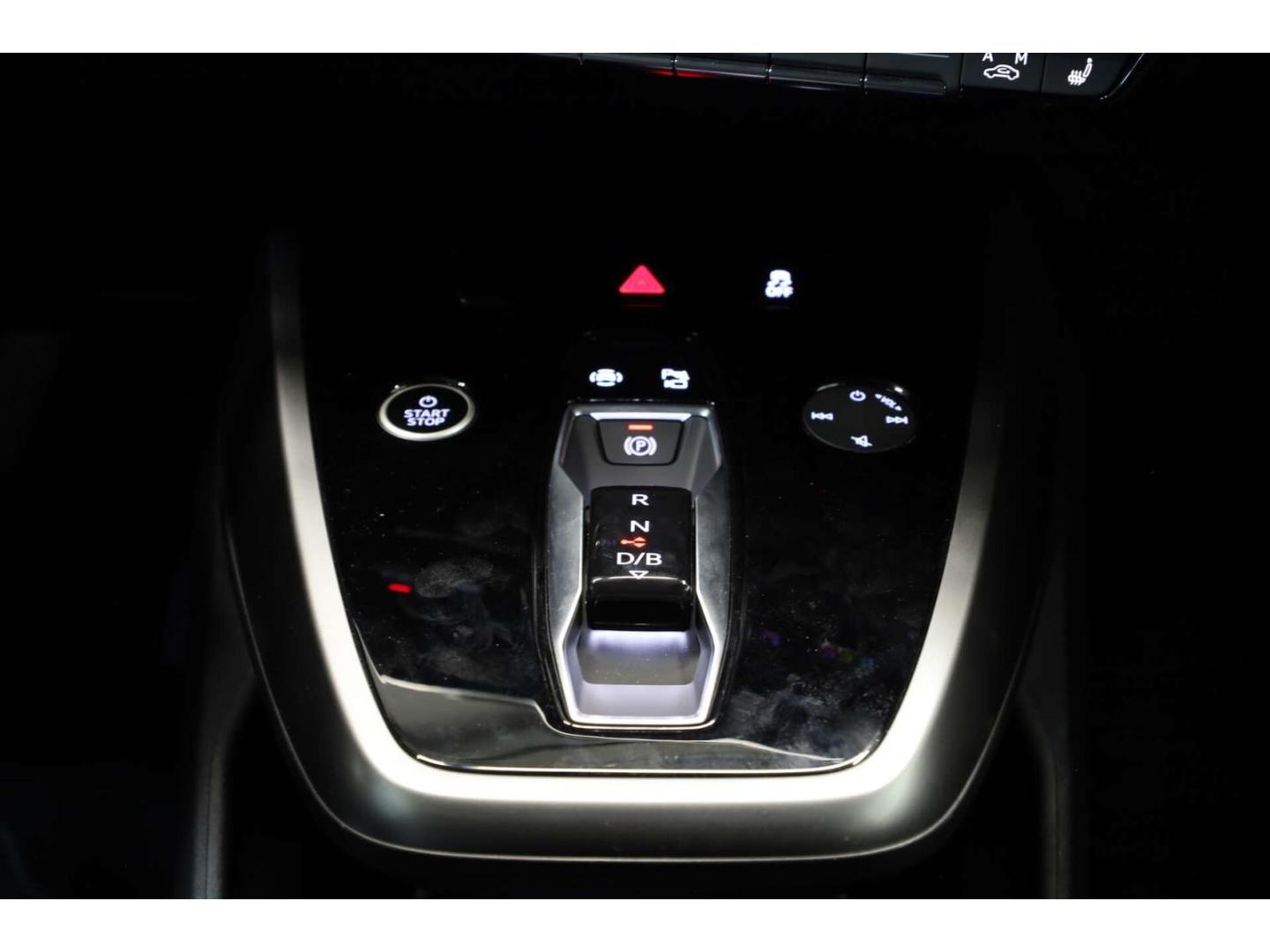 Audi Q4 HUD/Matrix/RFK/W-Pumpe, миниатюра 18