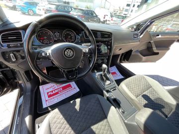 Volkswagen Golf - 11
