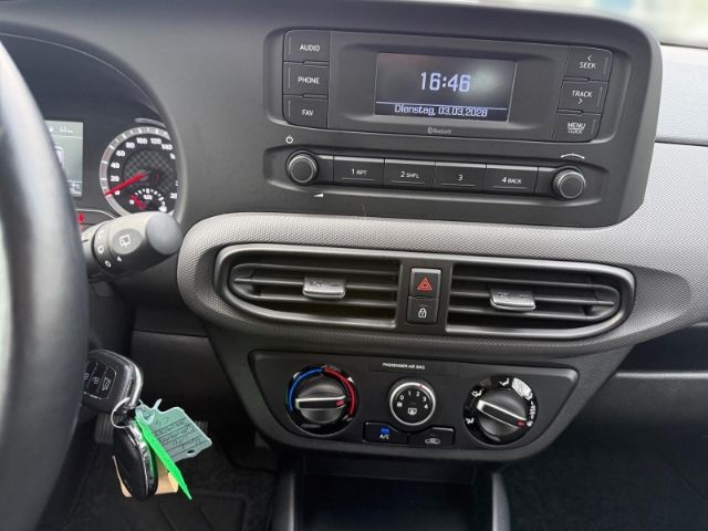 Fahrzeugabbildung Hyundai i10 Select +KLIMA+RADIO+DAB+SHZ+BLUETOOTH+UVM+