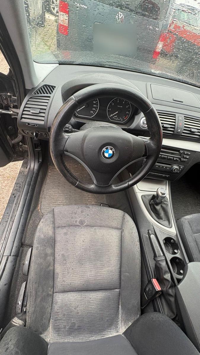 BMW 118 2008 — photo 10