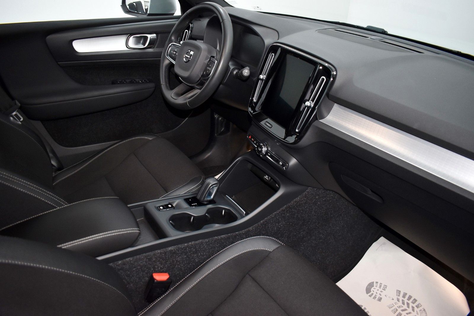 Fahrzeugabbildung Volvo XC40 Inscription T5, T.Leder,Navi,LED,SH,DAB