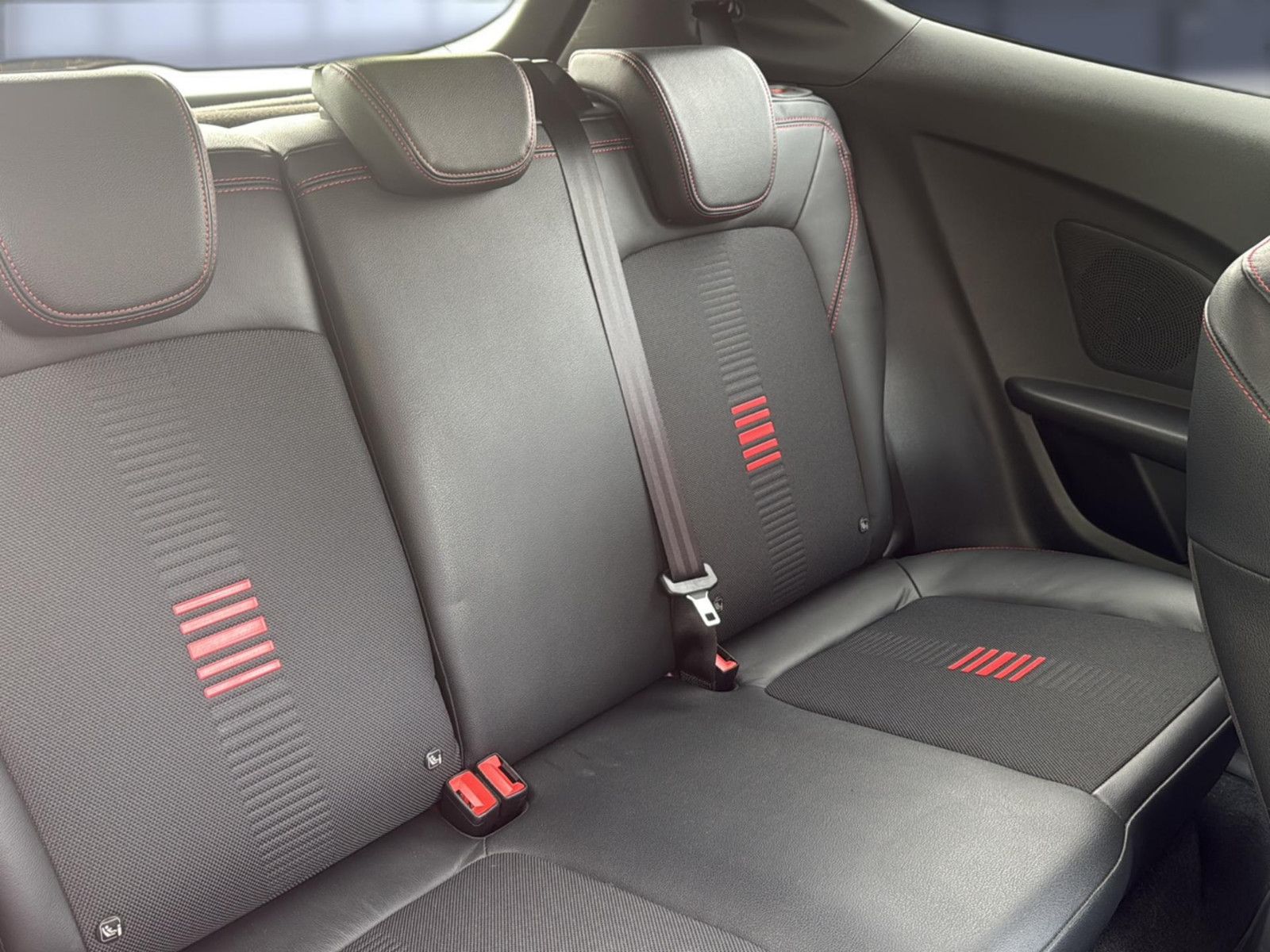 Fahrzeugabbildung Ford Fiesta ST-Line/ unfallfrei